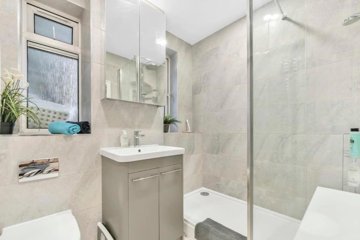 Central Camden Flat With Terrace For 4 People Λονδίνο Εξωτερικό φωτογραφία